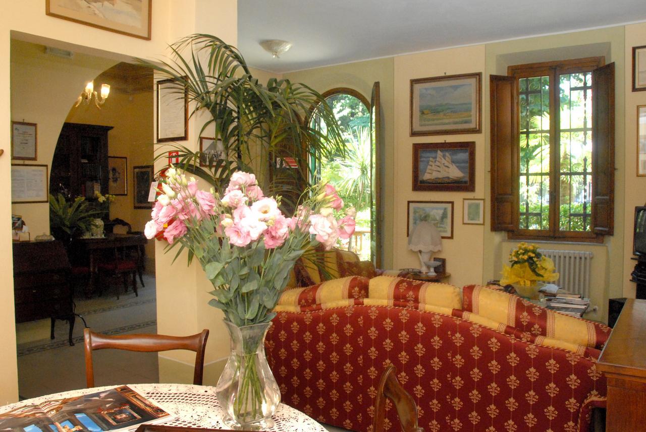 Le Villi FRIENDLY B&B Torre del Lago Puccini Esterno foto