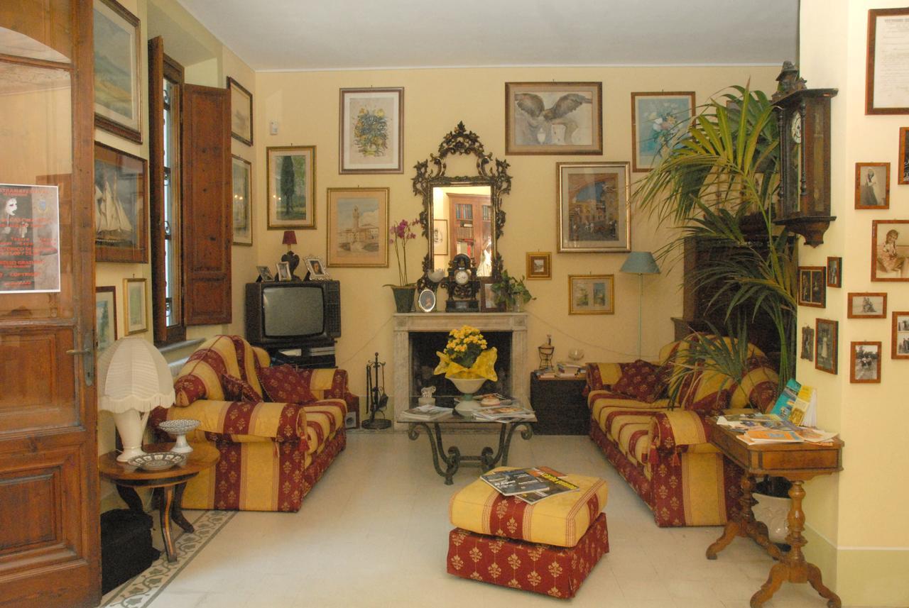 Le Villi FRIENDLY B&B Torre del Lago Puccini Esterno foto