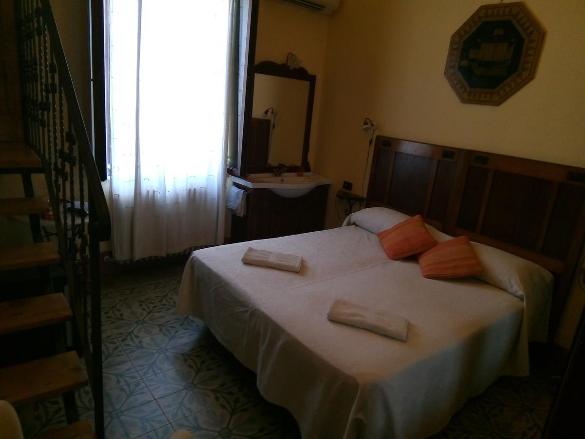Le Villi FRIENDLY B&B Torre del Lago Puccini Esterno foto